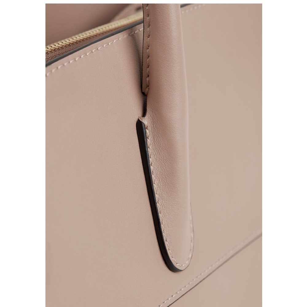 Cuyana Made In Italy Work Satchel in Quartz with Gold Hardware - Picture 10 of 11